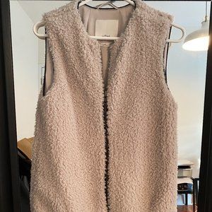 Wilfred Sherpa Vest
